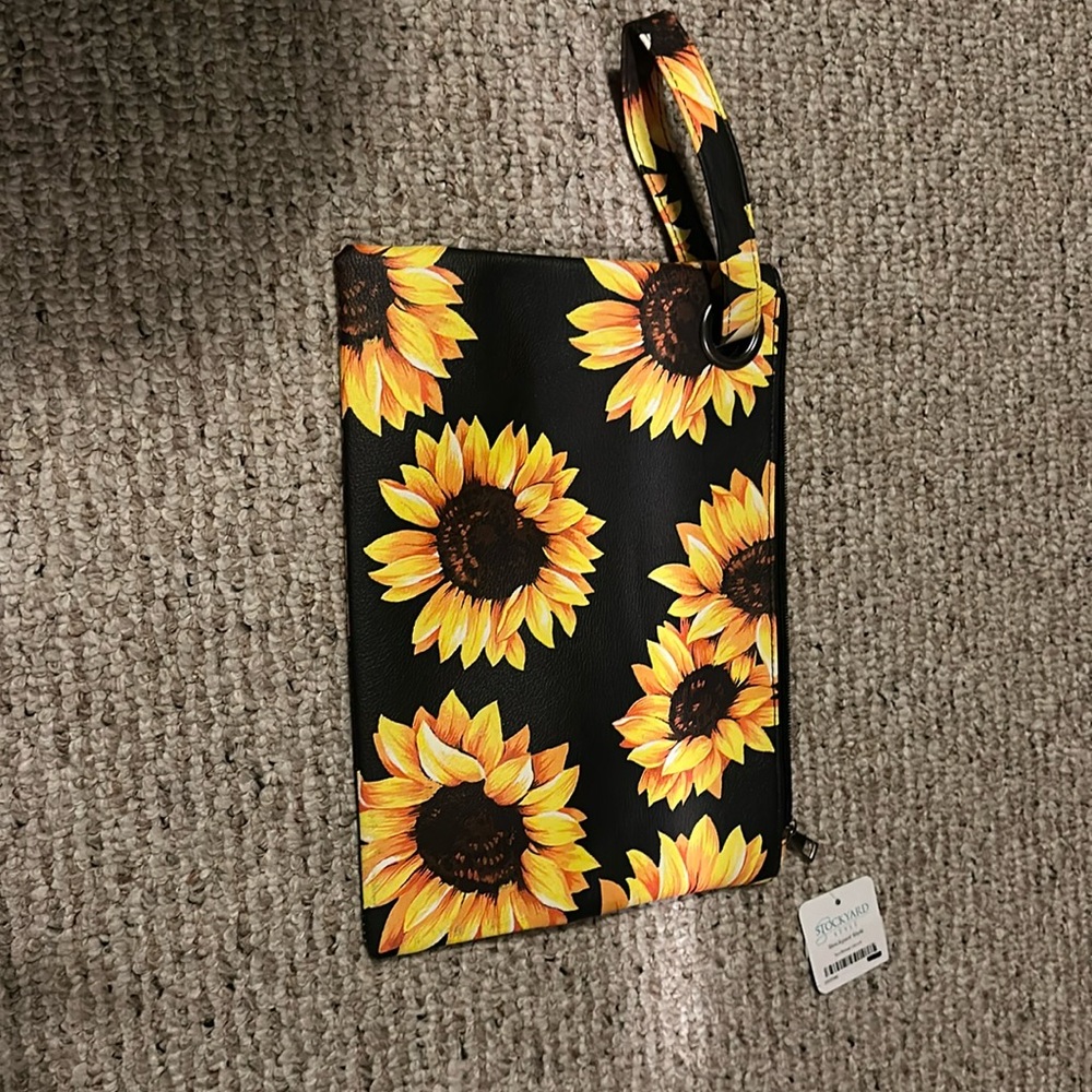 Wristlet